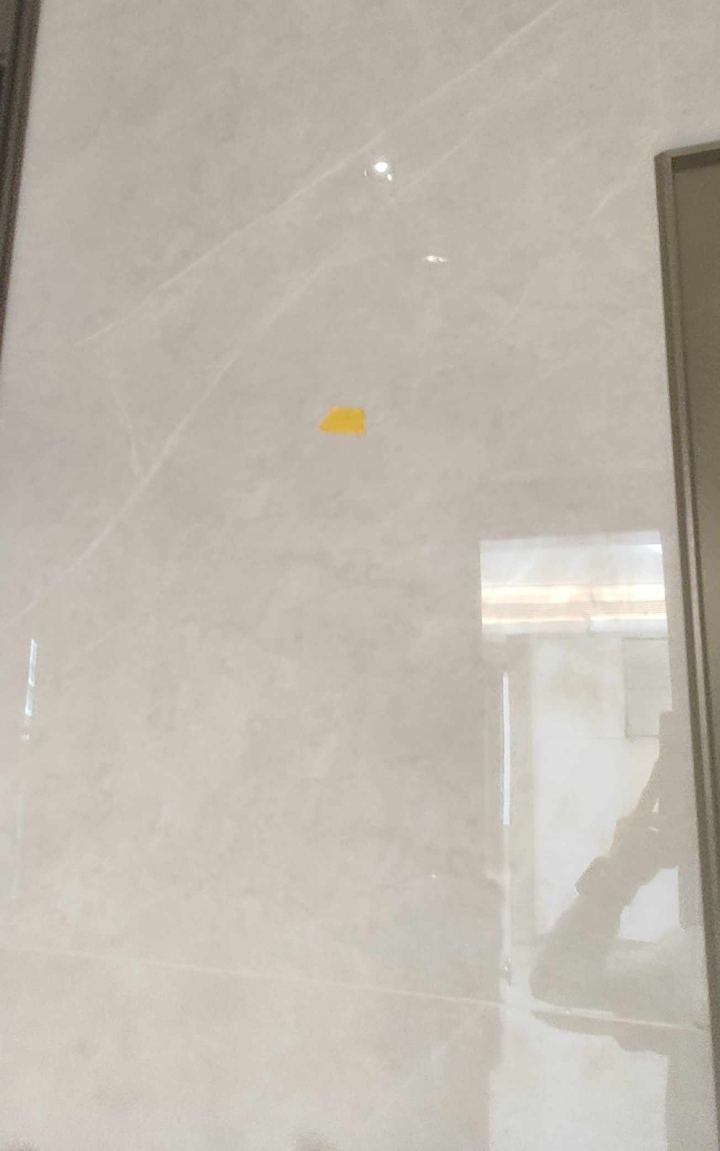 石家庄验房现场照片 · 电梯厅 · 电梯边墙面砖空鼓