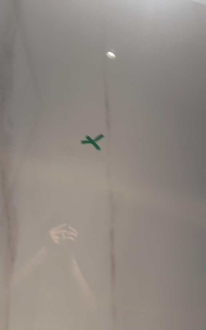 北京验房现场照片 · 西卫 · 淋浴间多处墙砖空鼓